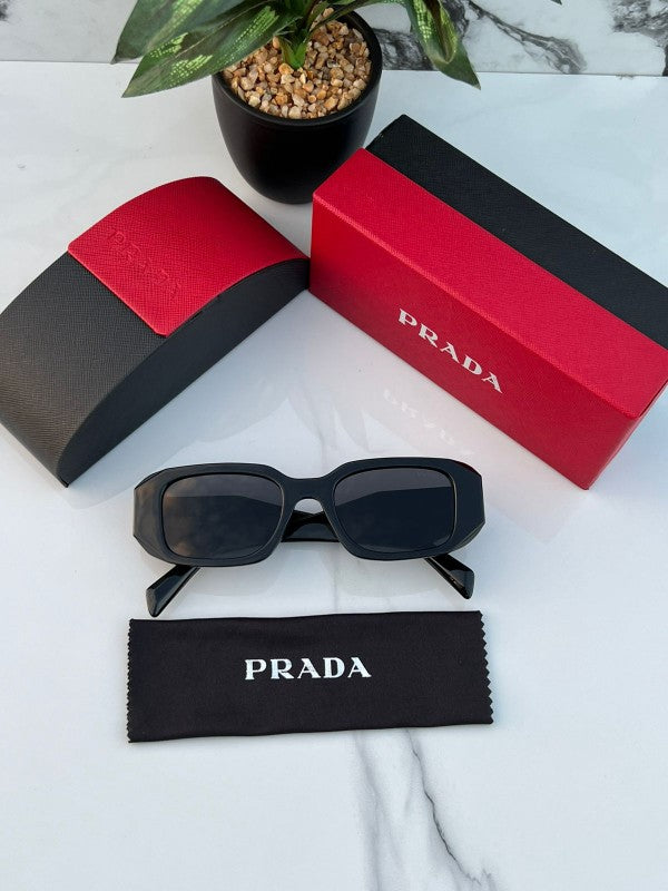 Prada Milano Black & Black  Unisex