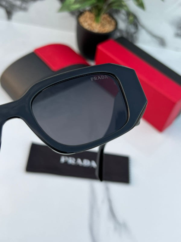Prada Milano Black & Black  Unisex